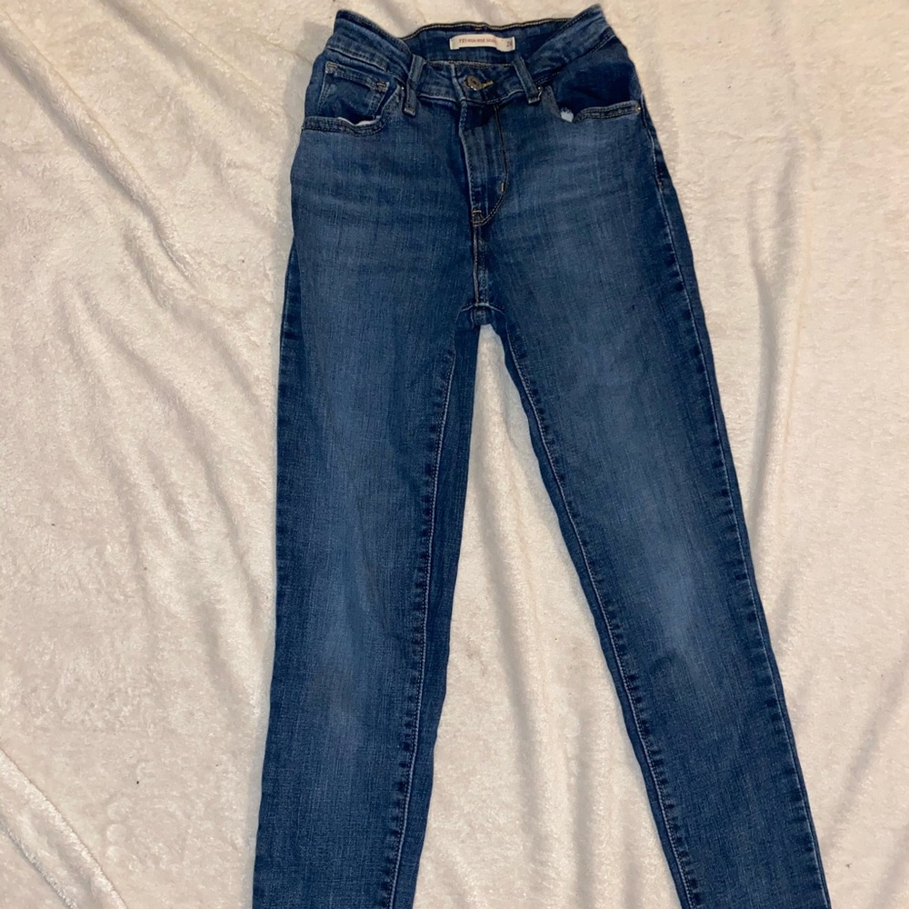 Levi skinny jeans